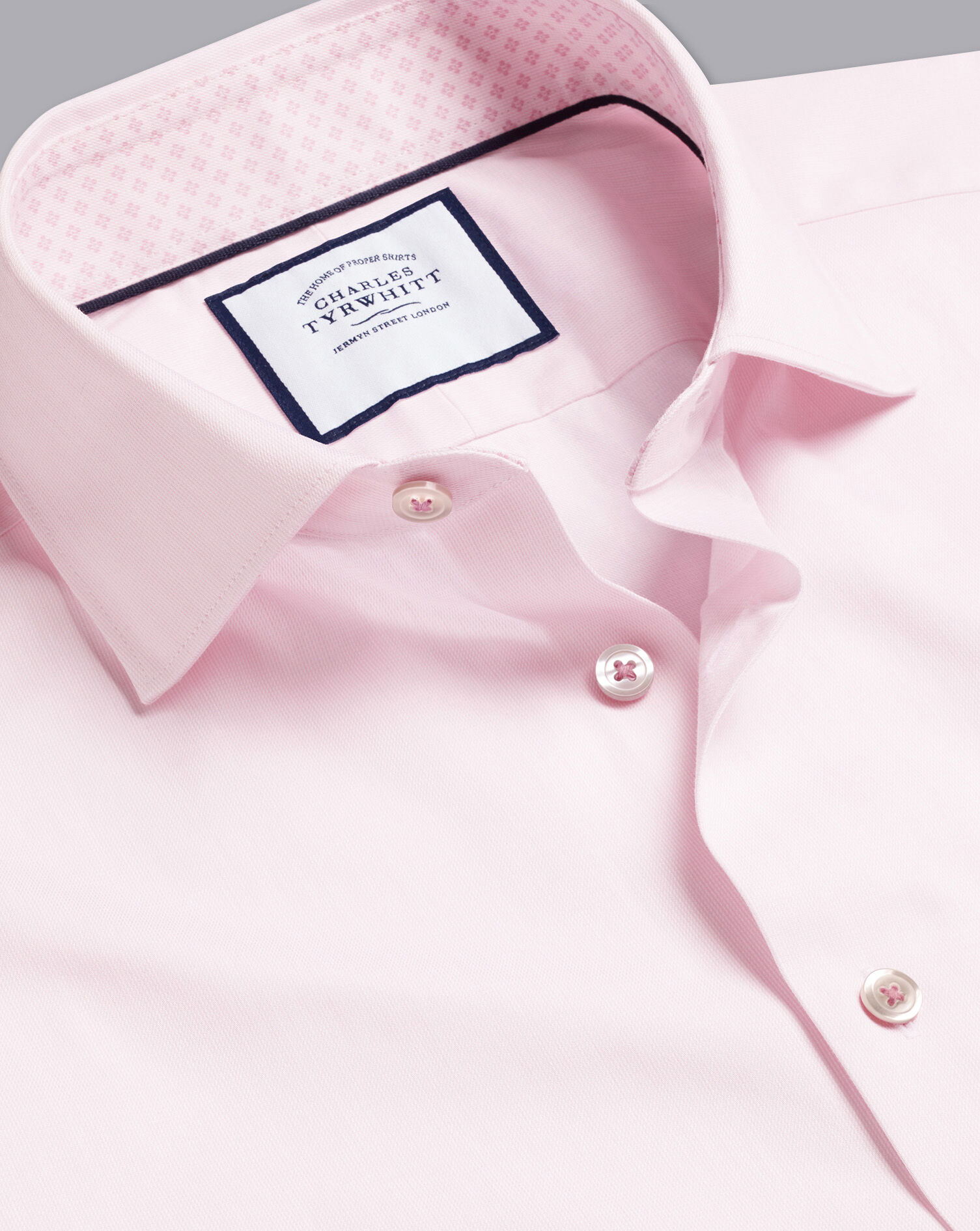 Semi-Cutaway Collar Twill Shirt with 