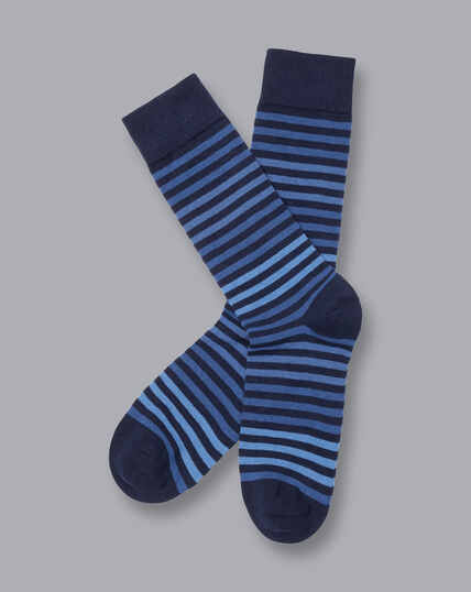 Ton-in-Ton gestreifte Socken - Blau