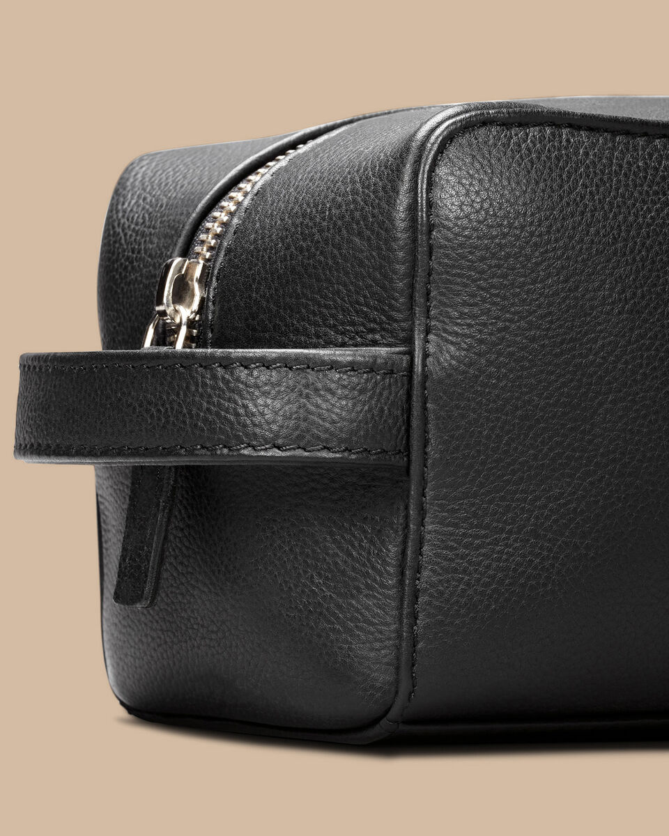 Trousse De Toilette En Cuir Nogent - Fabriquée En France - Occasion