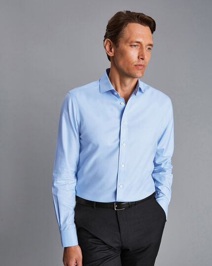 Heup rukken Ontwarren Cutaway Collar Non-Iron Twill Shirt - Sky Blue | Charles Tyrwhitt