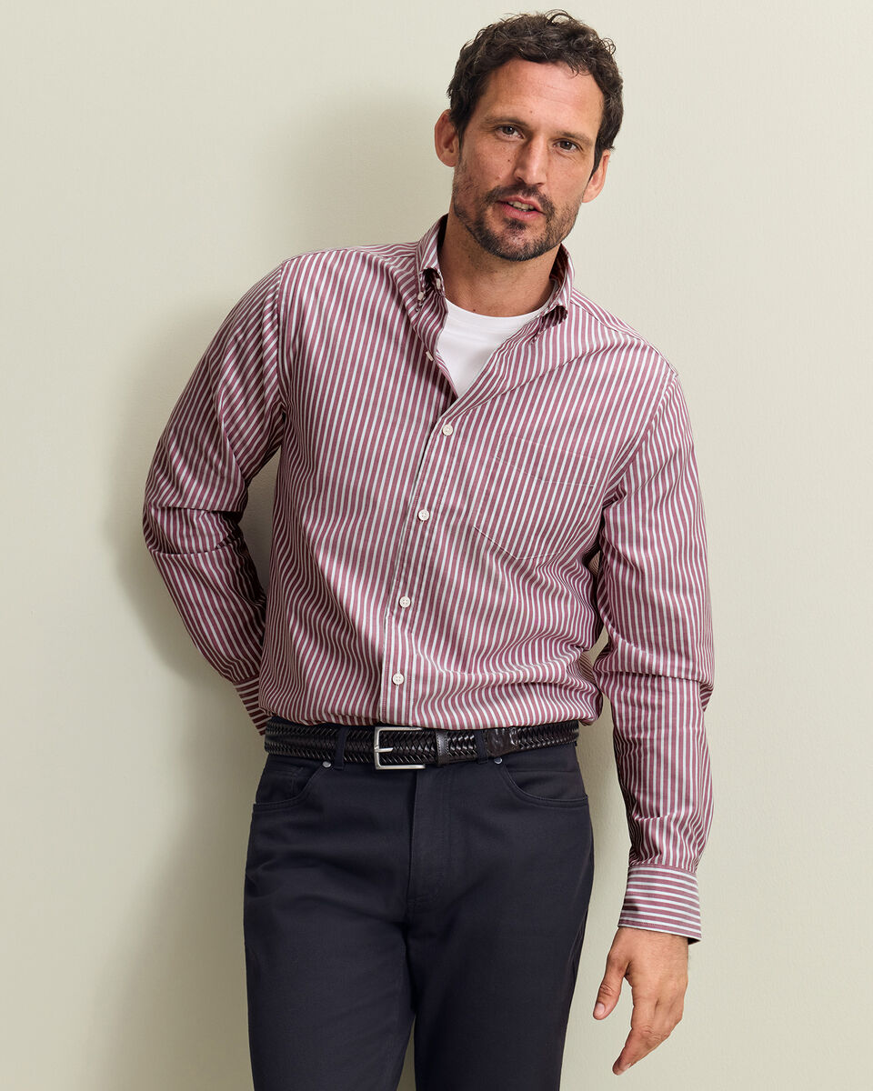 Popeline-Hemd mit Stretch, Button-down-Kragen und Streifen&nbsp;- Burgunderrot