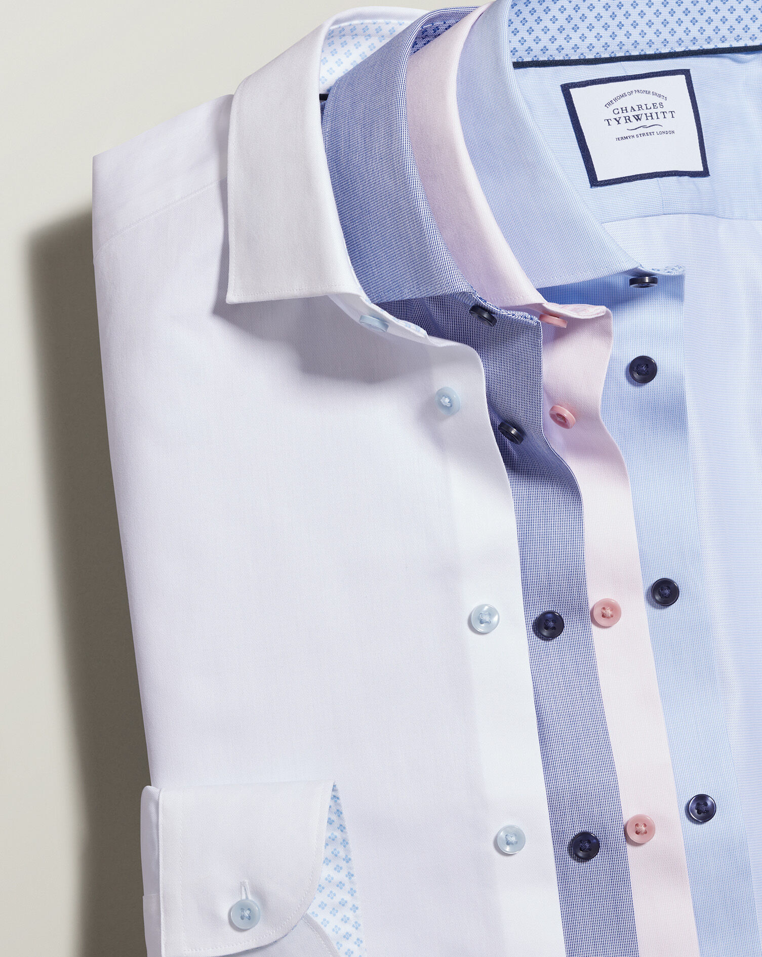 Semi-Cutaway Collar Twill Shirt with 