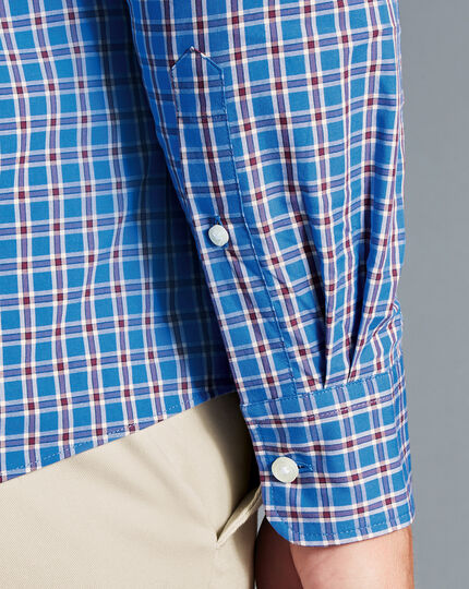 Bügelfreies Popeline-Hemd aus Stretchgewebe mit Button-down-Kragen und Karos - Kornblumenblau