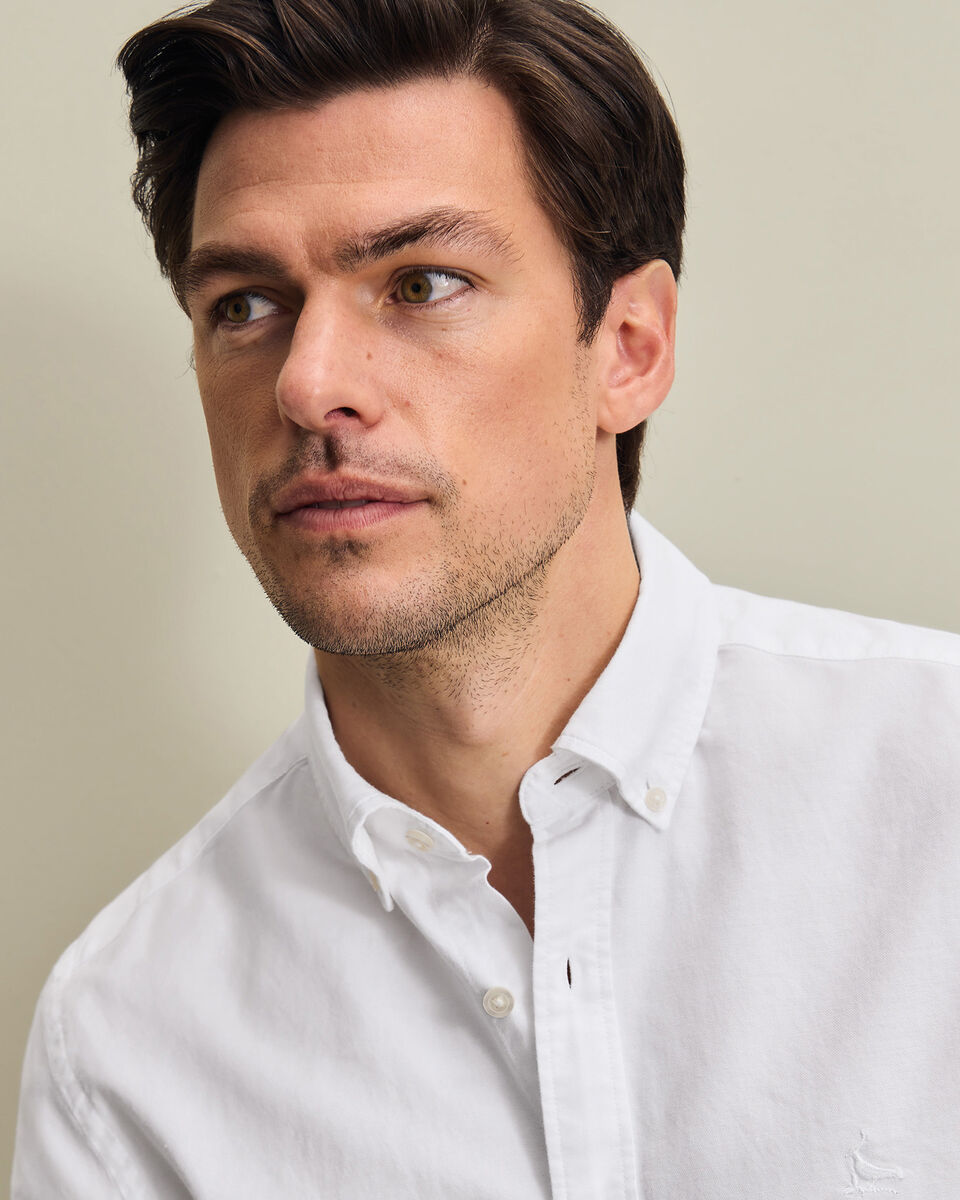 Short Sleeve Button-Down Stretch Washed Oxford Shirt &ndash; White