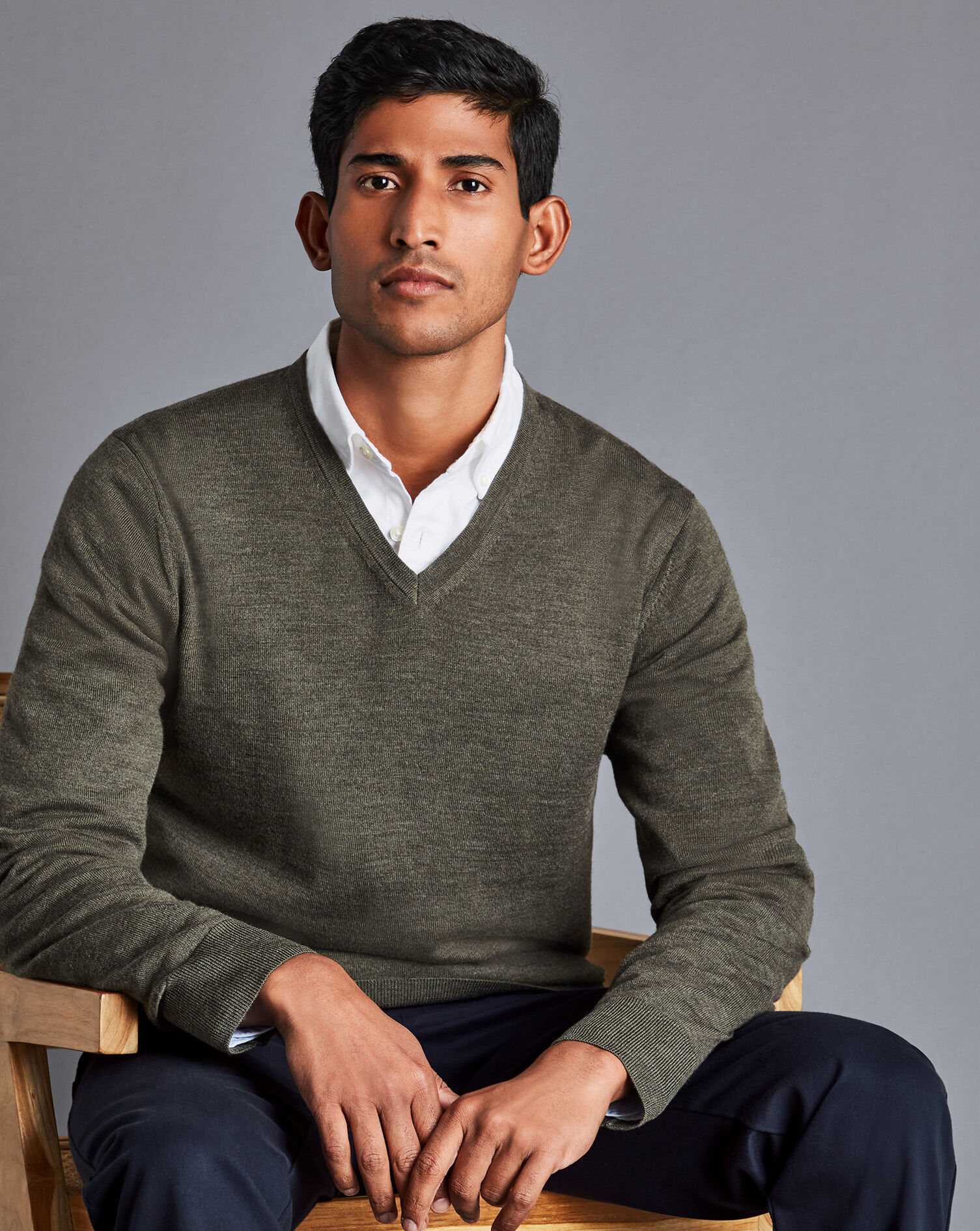 Merino V-Neck Sweater - Olive Green 