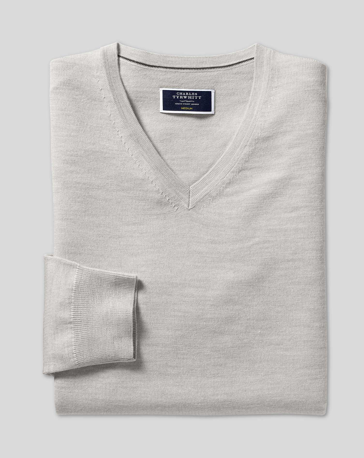 mens cable knit v neck jumper