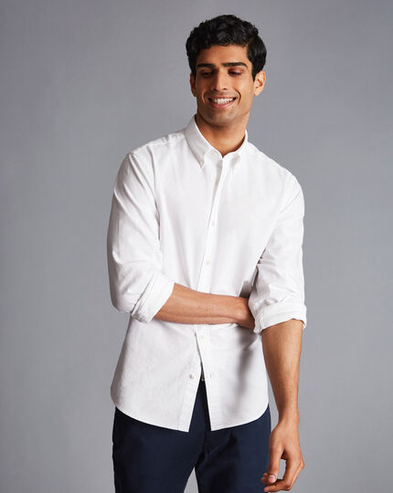 Vorgewaschenes Oxfordhemd mit Button-down-Kragen - Weiß