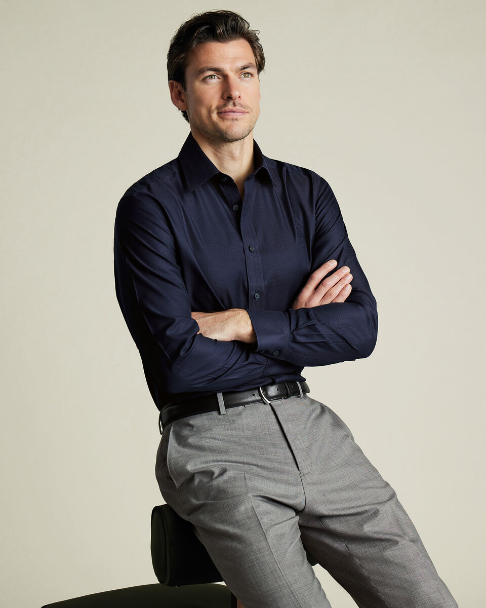 Chemise en serg&eacute; sans repassage - Bleu marine