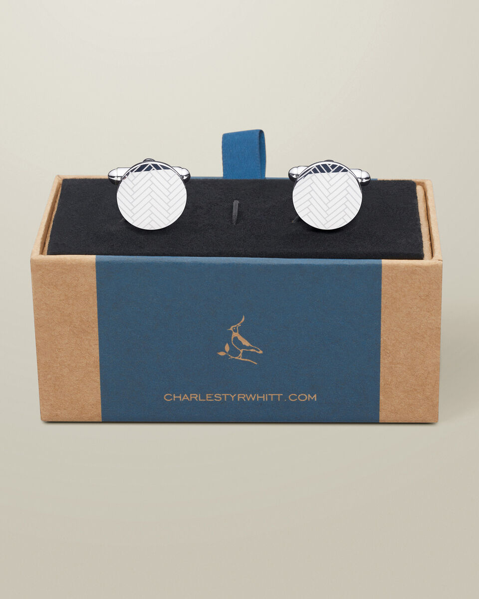 The product image is missing!