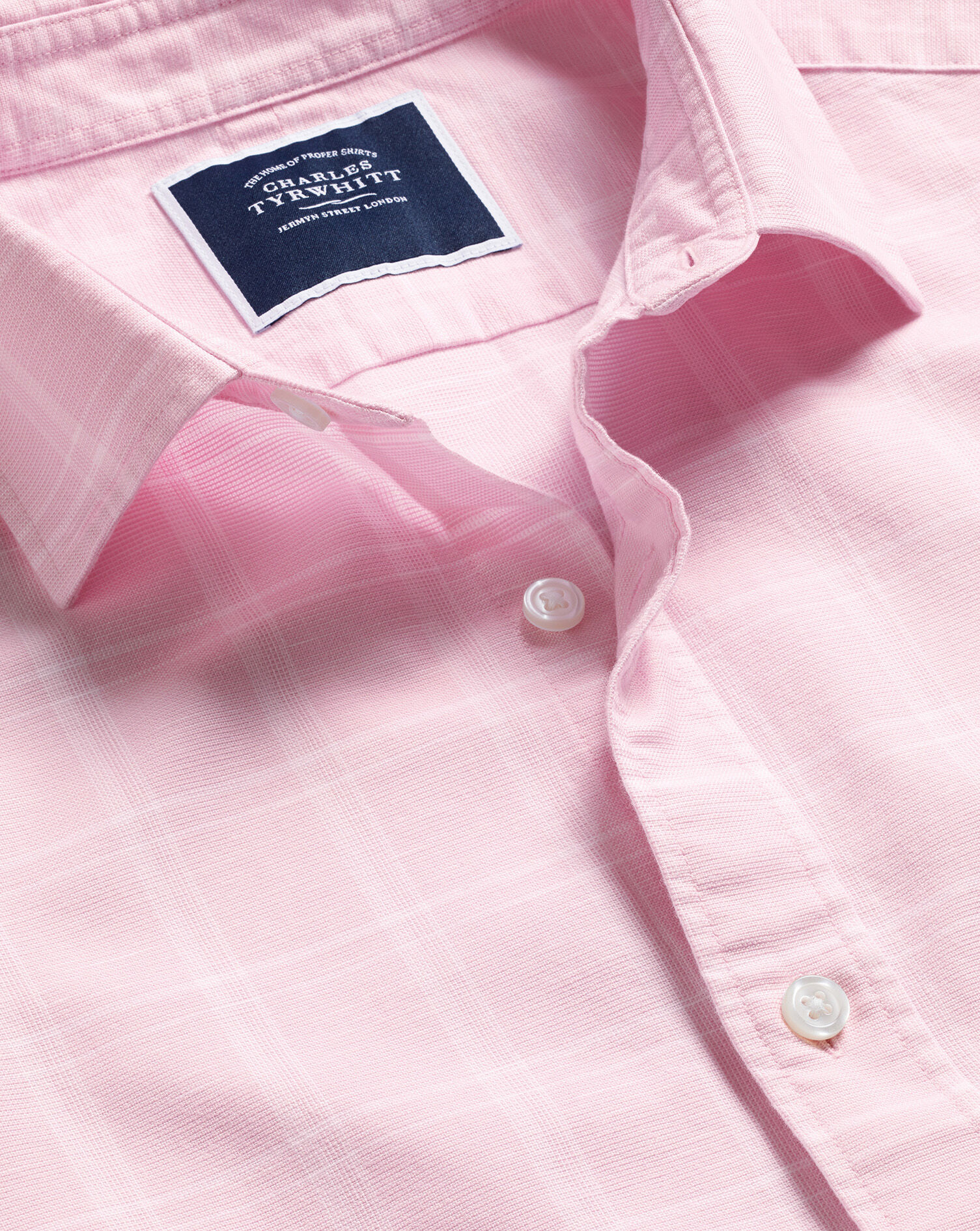 Men's Short Sleeve Shirts | Charles Tyrwhitt