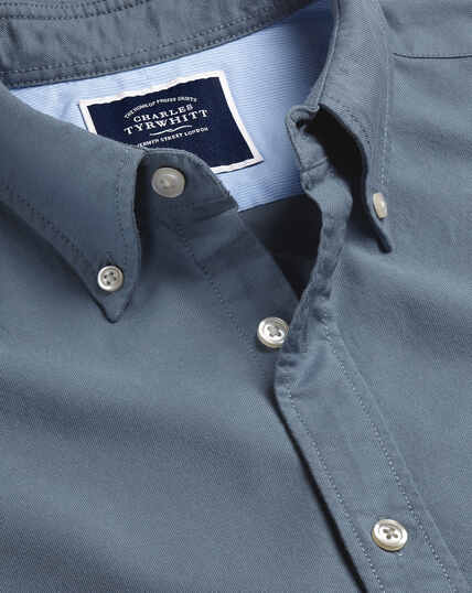 Vorgewaschenes Oxfordhemd mit Button-down-Kragen - Mittelgrau
