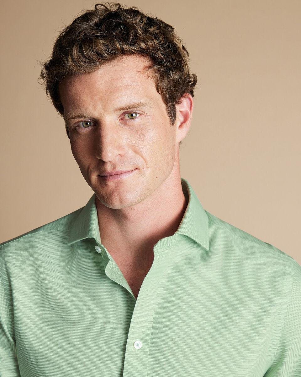 Bügelfreies Mayfair Hemd mit Haifischkragen - Hellgrün