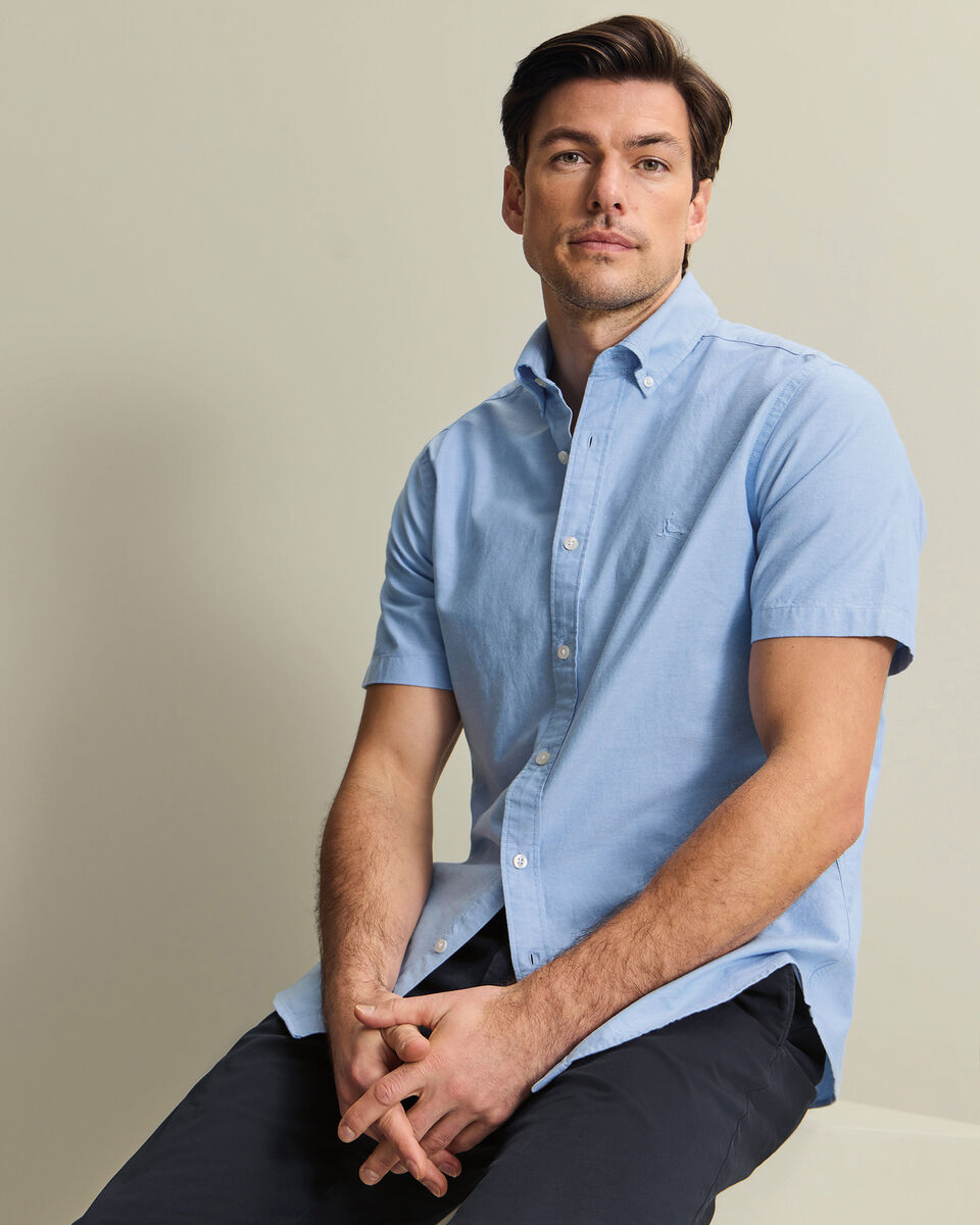 Short Sleeve Button-Down Stretch Washed Oxford Shirt &ndash; Sky Blue