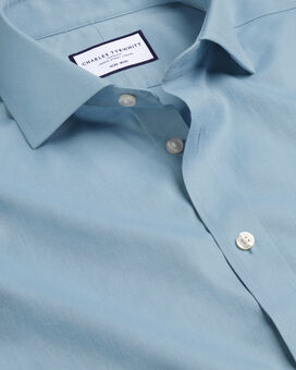 Bügelfreies Twill-Hemd mit Haifischkragen - Mittelblau