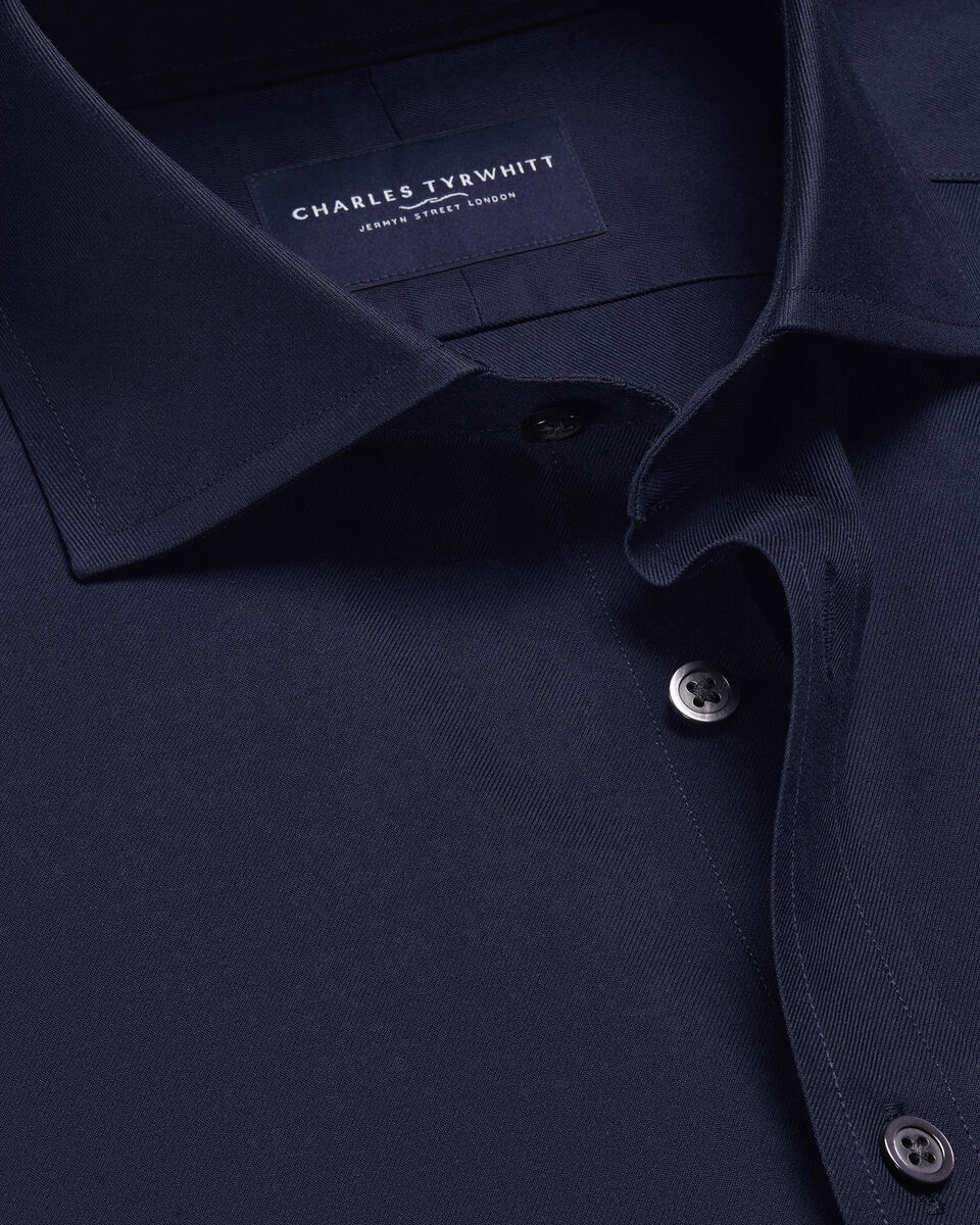 Chemise en serg&eacute; sans repassage &ndash; Bleu marine