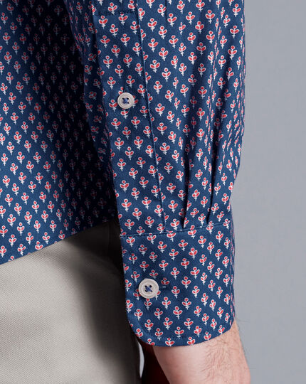Bügelfreies Stretch-Hemd aus Popeline mit Button-down-Kragen und Blattmuster - Königsblau
