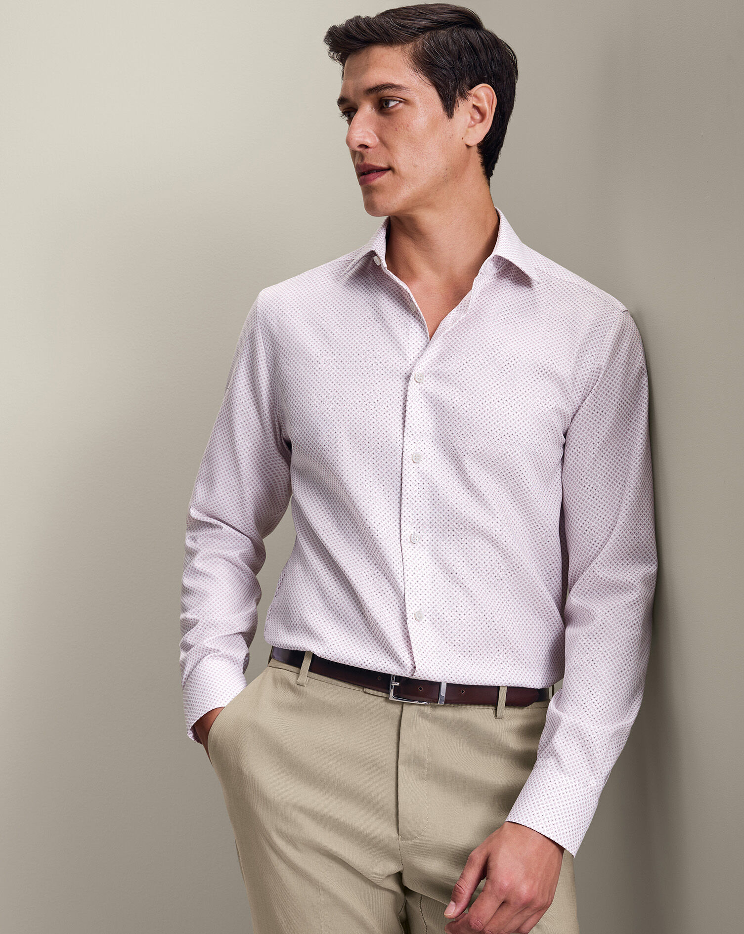 ＜6(ROKU)＞NYLON SILK ROUND PRINT SHIRT Non-Iron Stretch Geo Print Shirt - Dark Pink | Charles Tyrwhitt US