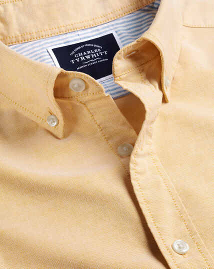Vorgewaschenes Oxfordhemd mit Button-down-Kragen - Gelb