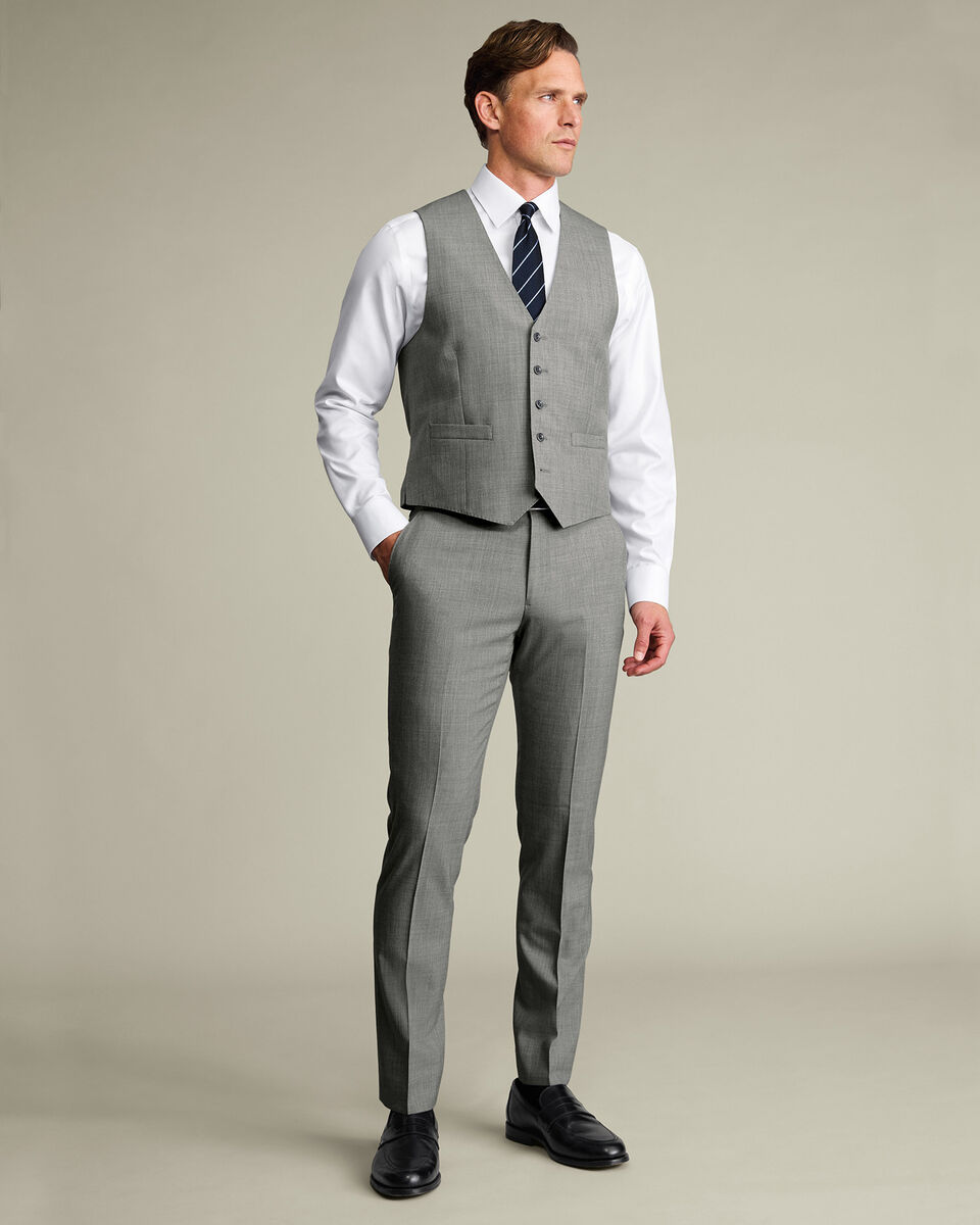 Ultimate Performance Sharkskin Waistcoat &ndash; Grey