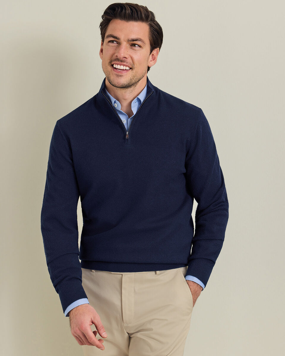 Pull &agrave; col zipp&eacute; en pure laine m&eacute;rinos textur&eacute;e - Bleu marine