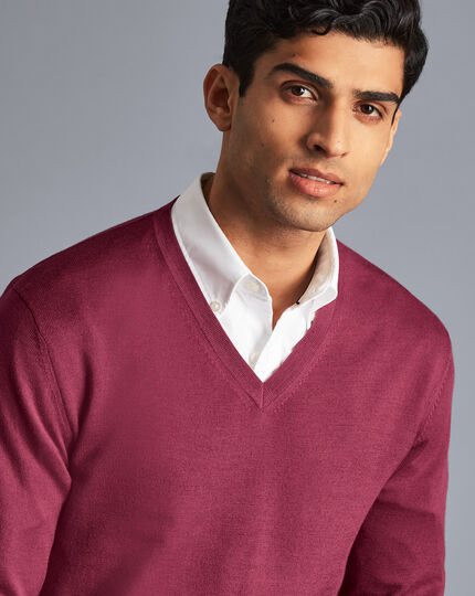 Merino V-Neck Sweater - Dark Pink