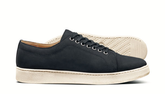 Sneaker aus Nubukleder mit Zehenkappe in Blau