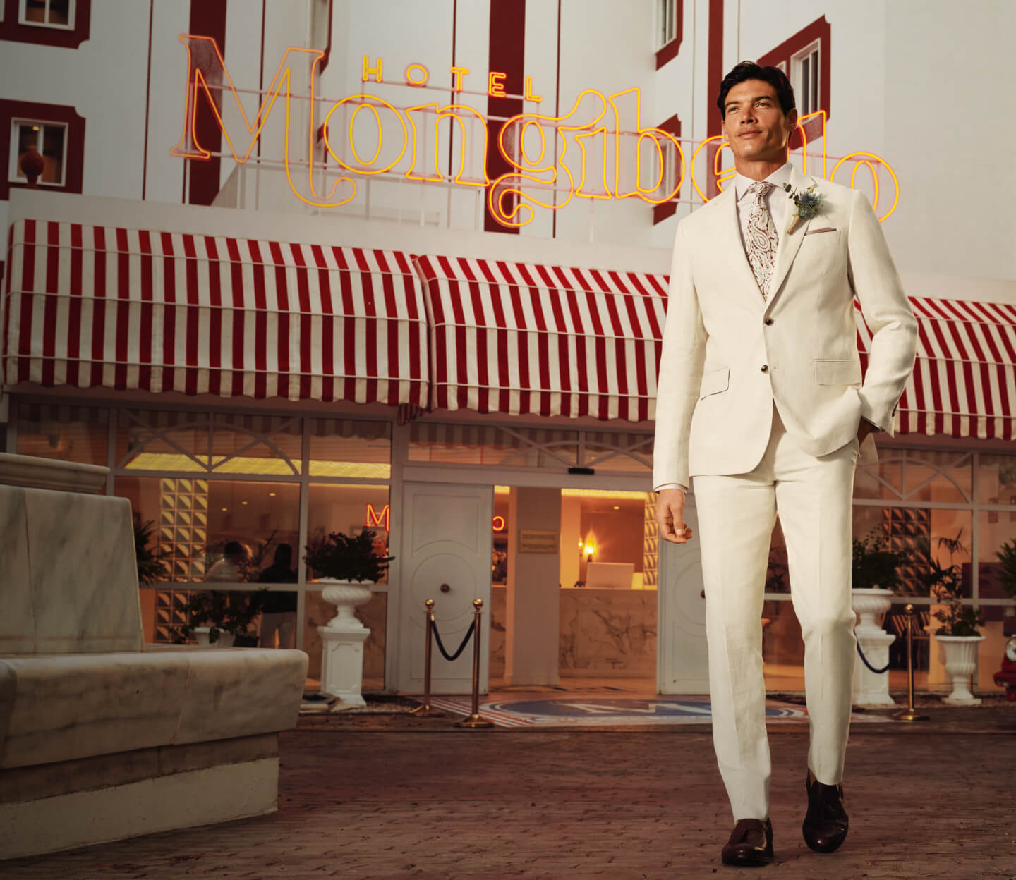 Men's Clothing & Formal Menswear | Charles Tyrwhitt