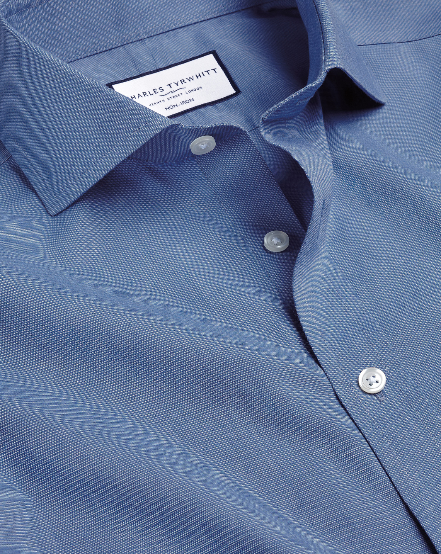 Men's Charles Tyrwhitt Cutaway Collar Non-Iron Poplin Dress Shirt - Indigo Blue Single Cuff Size Med