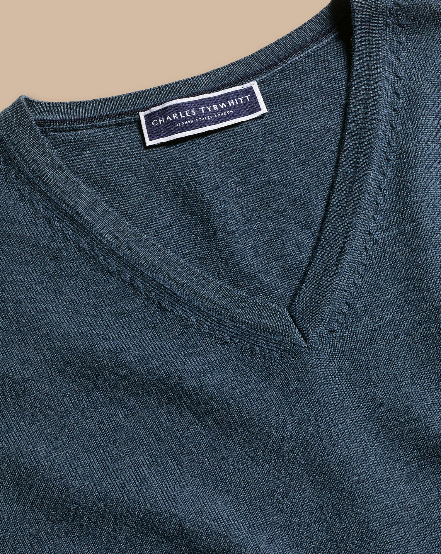 Charles Tyrwhitt Men's  Merino V-neck Sweater In Blue