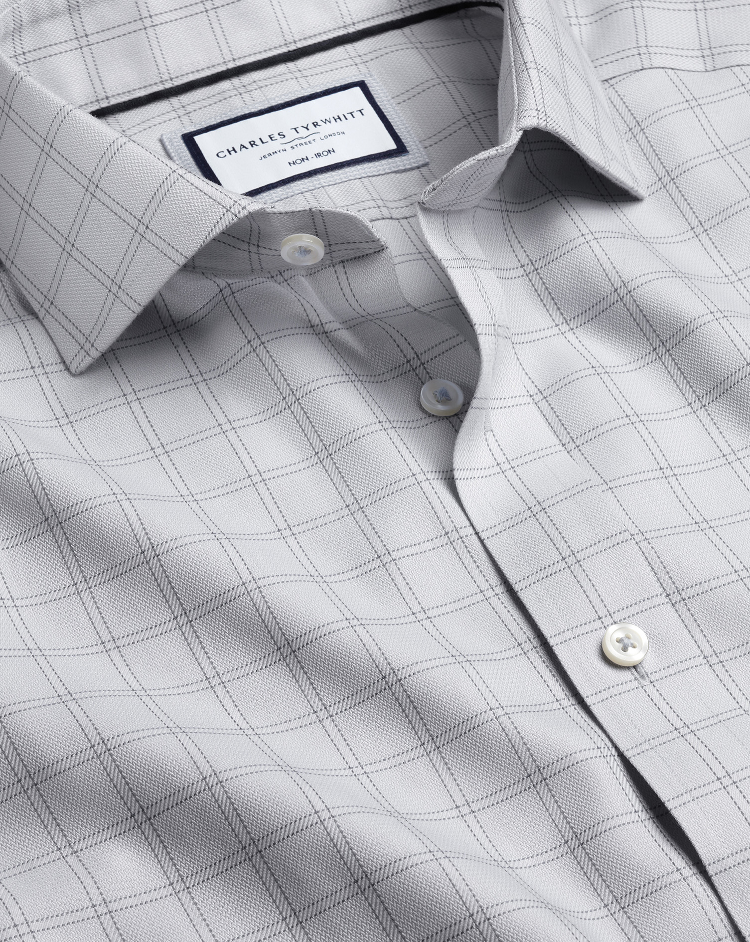 Men's Charles Tyrwhitt Cutaway Collar Non-Iron Mayfair Weave Check Dress Shirt - Silver Grey French 