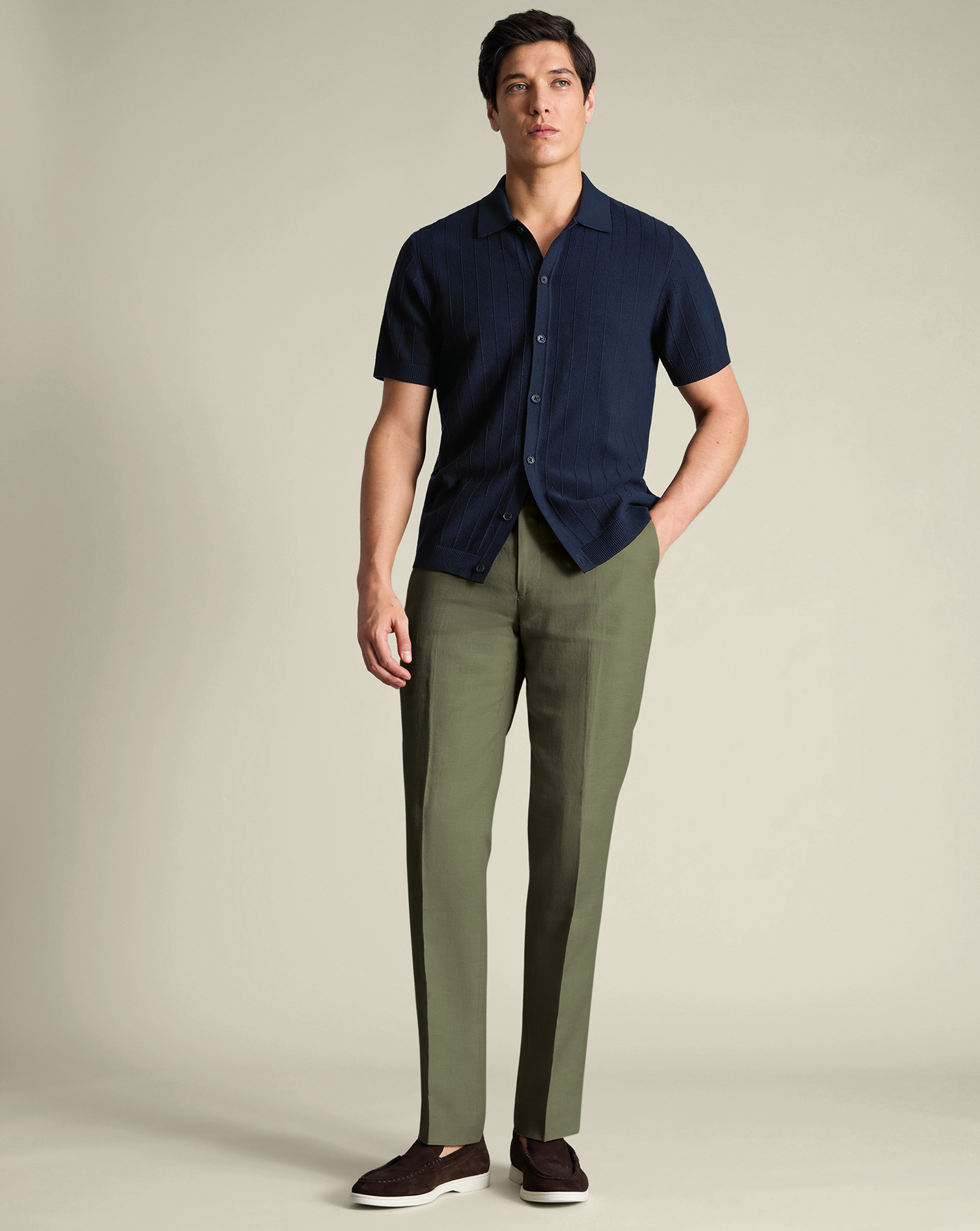 blue dress shirt green pants Which Color Pants to Wear with the Green Shirt? Barry. Wang