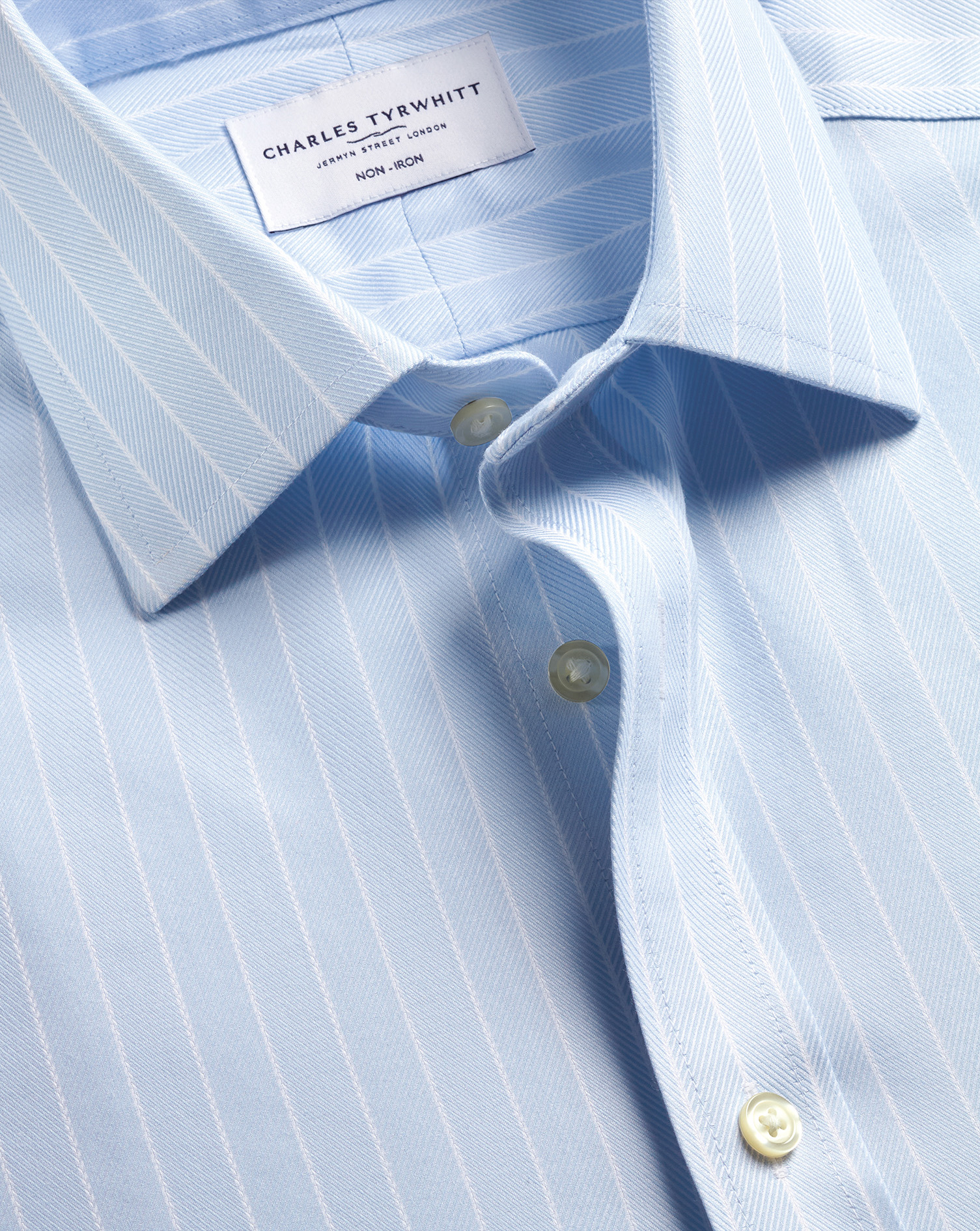 Men's Charles Tyrwhitt Non-Iron Herringbone Stripe Shirt â Light Blue Single Cuff Size 17/36 Cotton