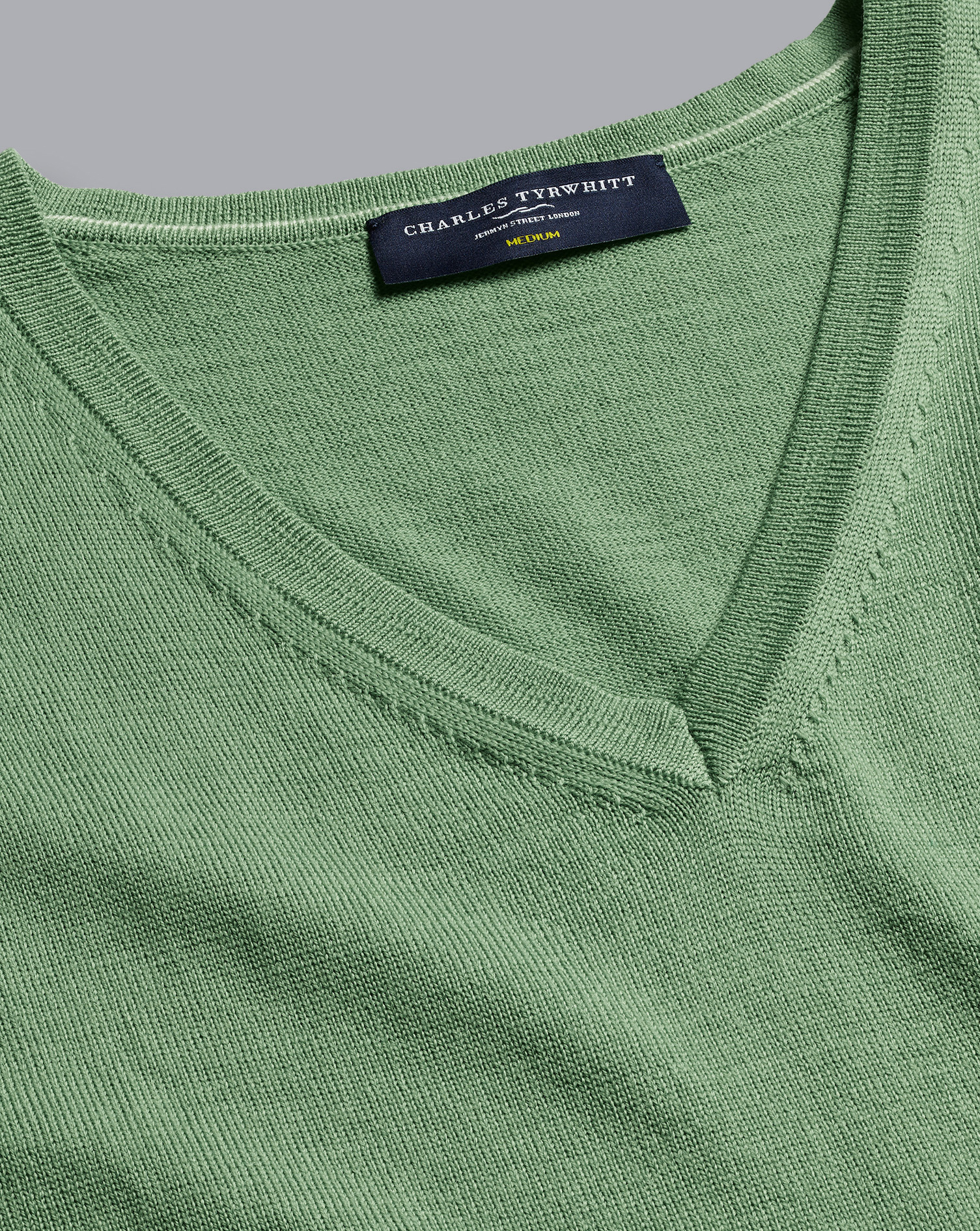 Charles Tyrwhitt Merino V-Neck Sweater - Green