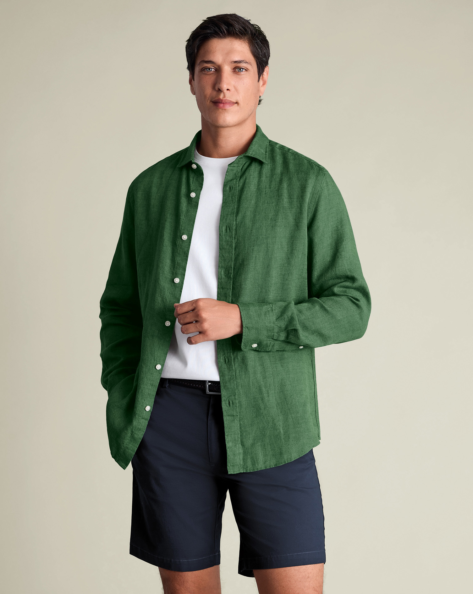 CSH0022GRN_MODEL_UNTUCKED_01.jpg