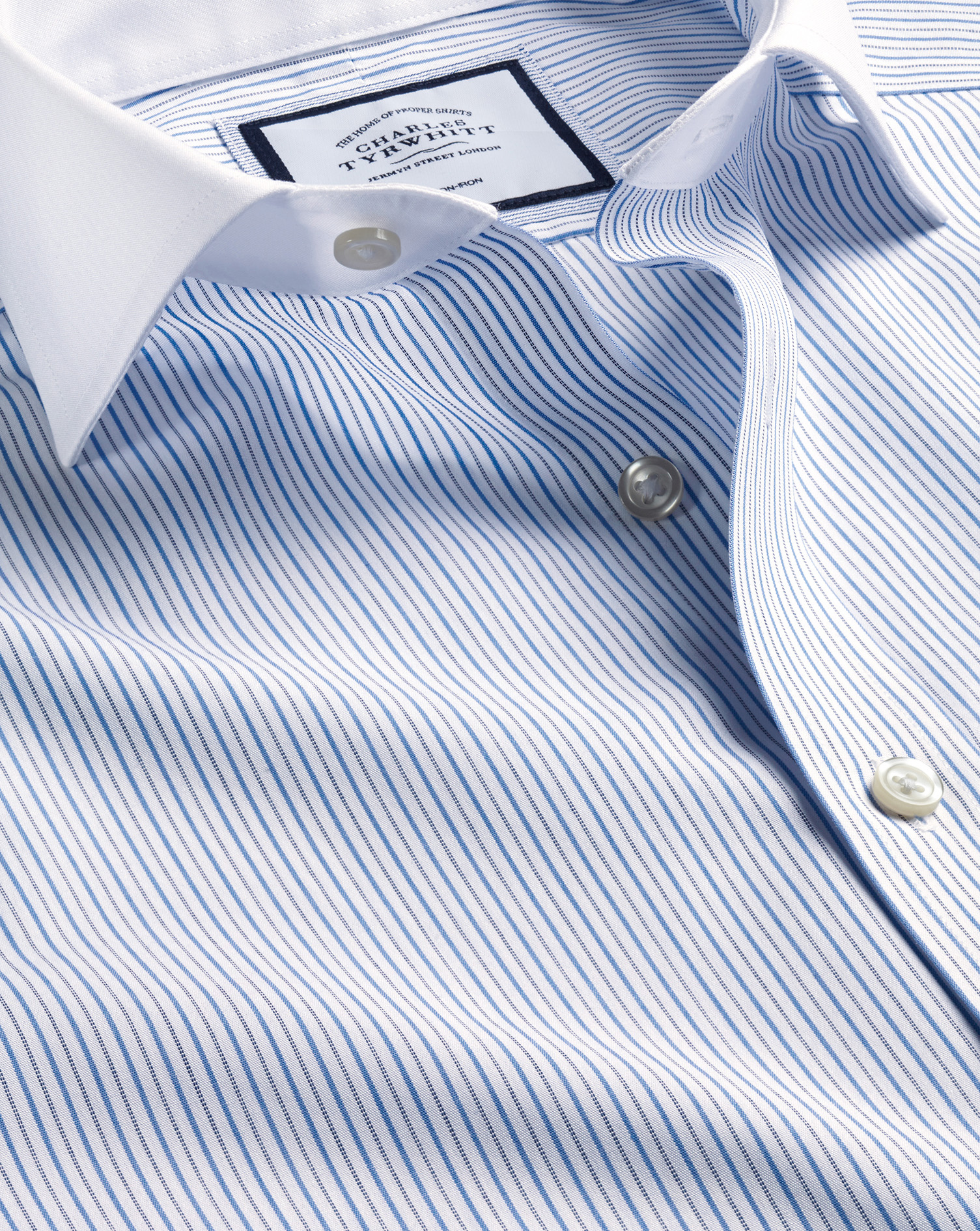 Men's Charles Tyrwhitt Cutaway Collar Non-Iron Stripe Winchester Dress Shirt - Ocean Blue French Cuf