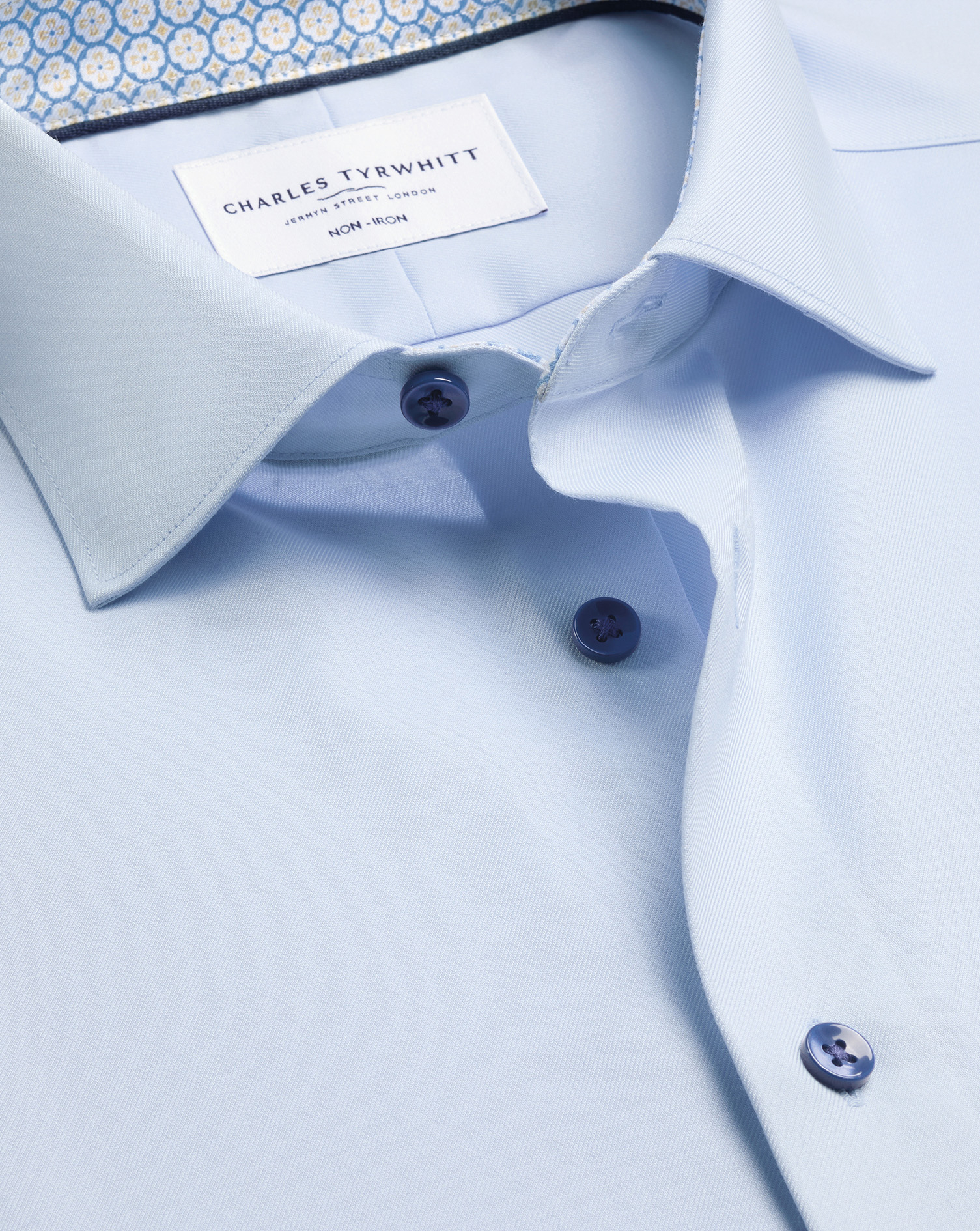 Men's Charles Tyrwhitt Non-Iron Stretch Printed Trim Shirt â Light Blue Single Cuff Size 16/34 Cotton