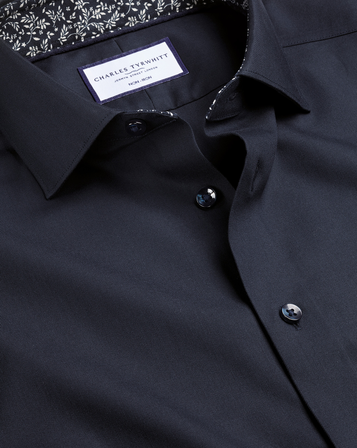 Men's Charles Tyrwhitt Semi-Cutaway Collar Non-Iron Twill Dress Shirt With Printed Trim - Navy Singl