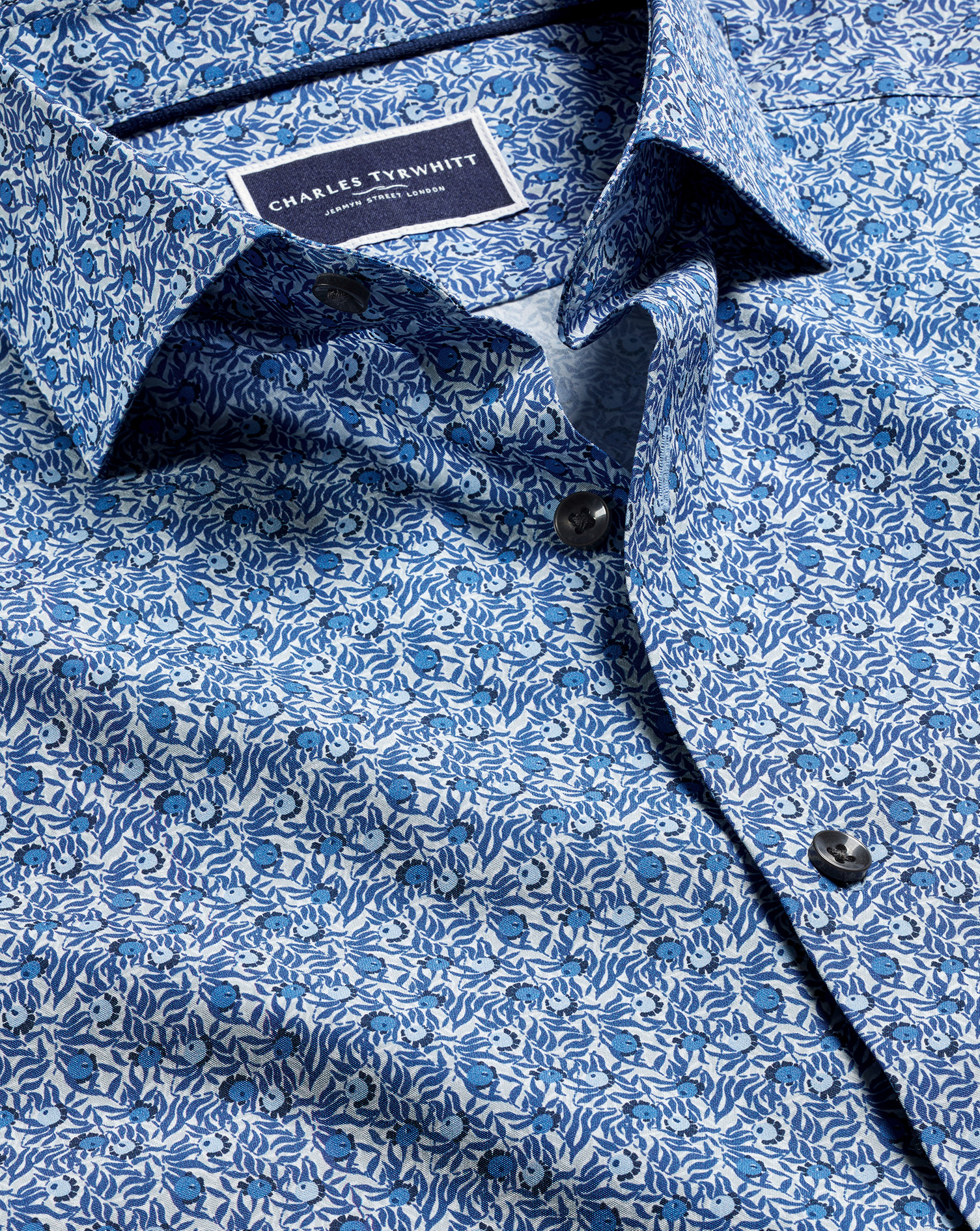 Men's Charles Tyrwhitt Made With Liberty Fabric Berry Print Semi-Cutaway Collar Shirt - Indigo Blue 