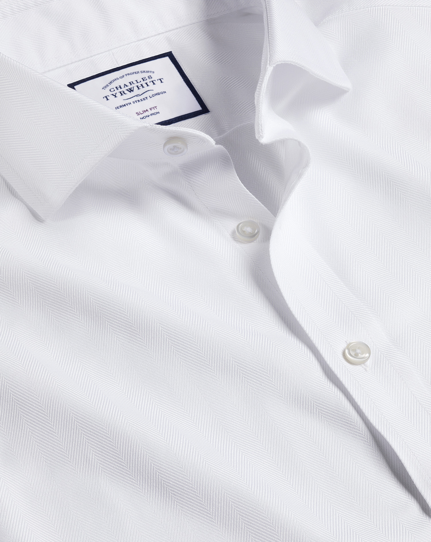 Men's Charles Tyrwhitt Cutaway Collar Non-Iron Herringbone Dress Shirt - White Single Cuff Size Smal