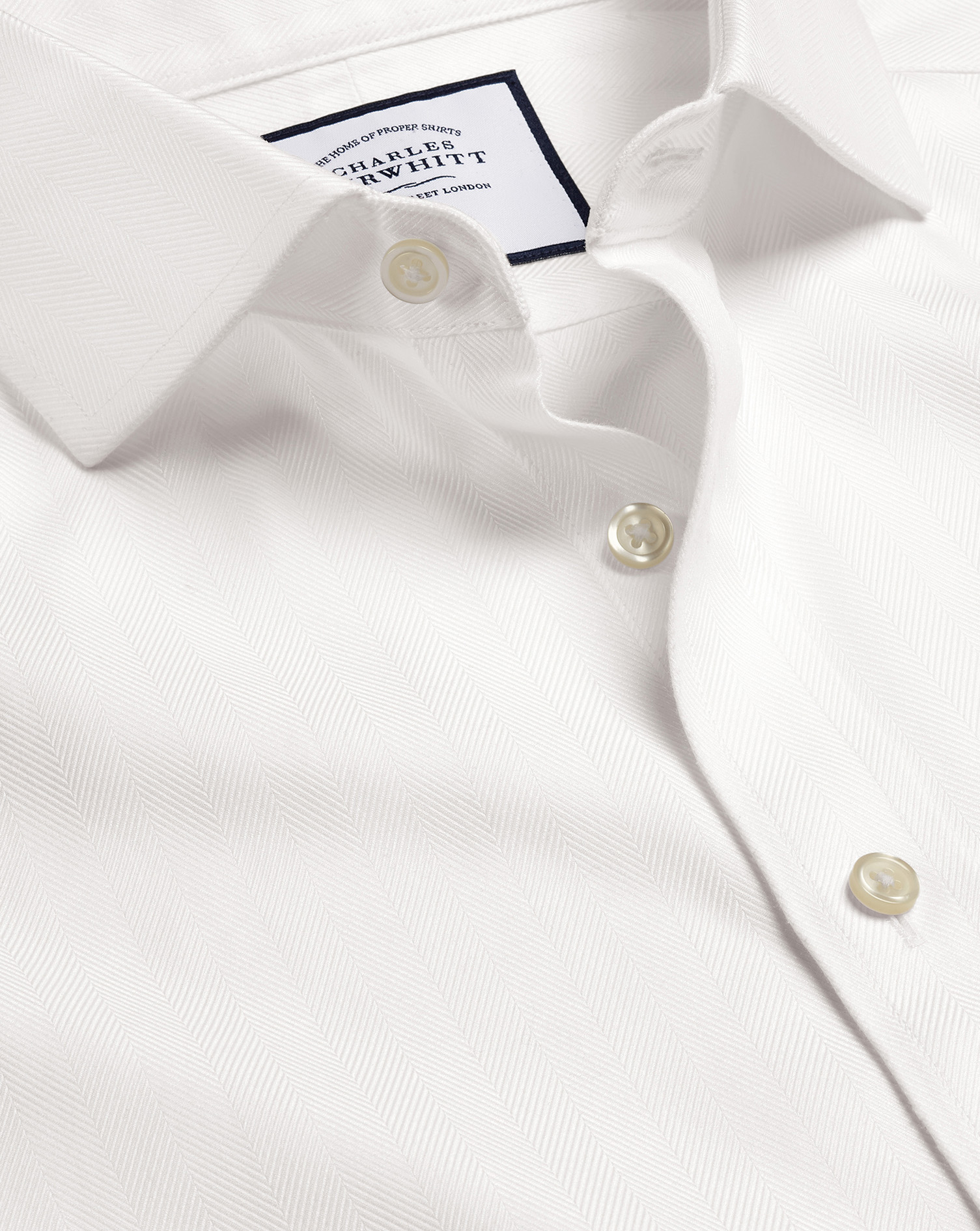 Charles Tyrwhitt Men's  Cutaway Collar Non-iron Herringbone Dress Shirt In White