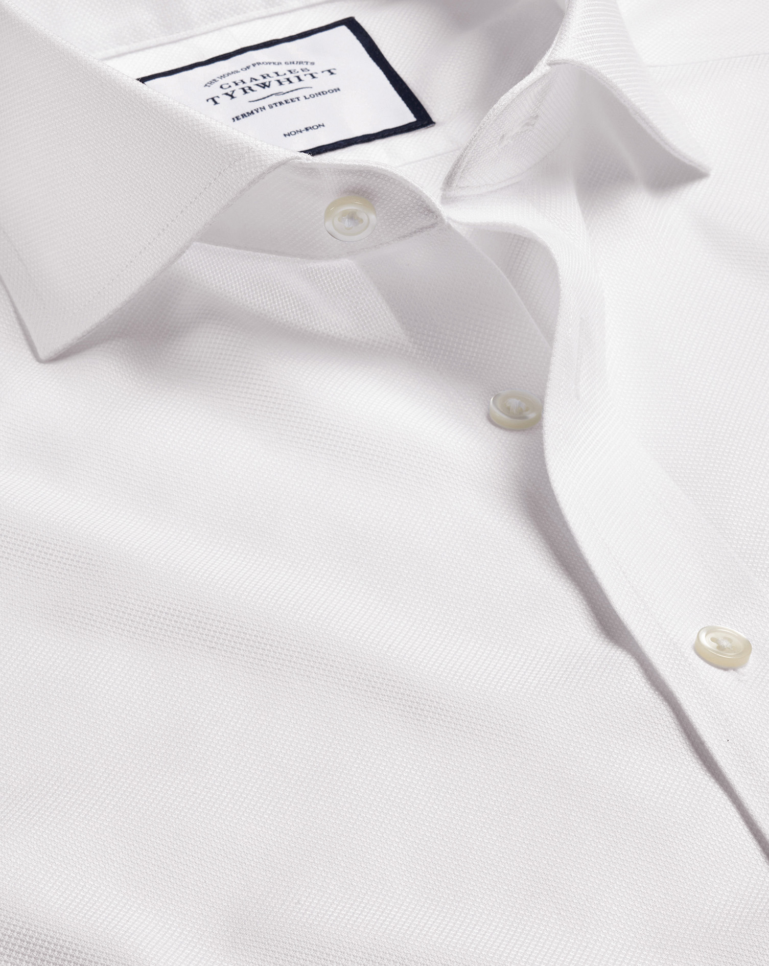 Men's Charles Tyrwhitt Cutaway Collar Non-Iron Royal Oxford Dress Shirt - White Single Cuff Size Lar