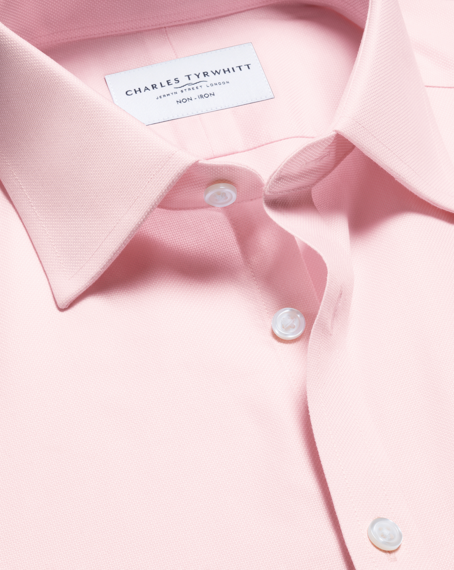 Charles Tyrwhitt Bügelfreies Royal-Oxfordhemd - Hellrosa Knopfmanschette